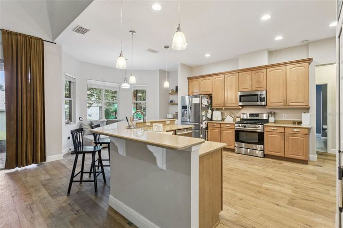 Image No.10-4 Bed House for sale