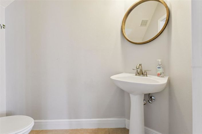 Image No.26-4 Bed House for sale