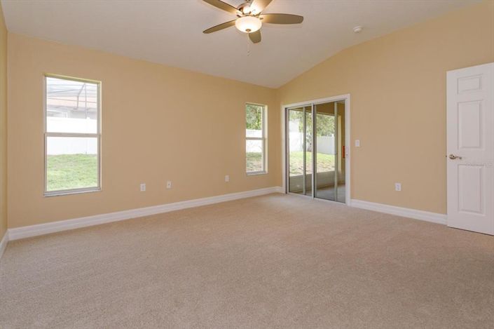 Image No.19-4 Bed House for sale