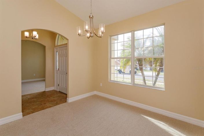 Image No.7-4 Bed House for sale