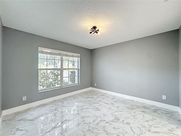 Image No.9-Maison de 5 chambres à vendre à Saint John