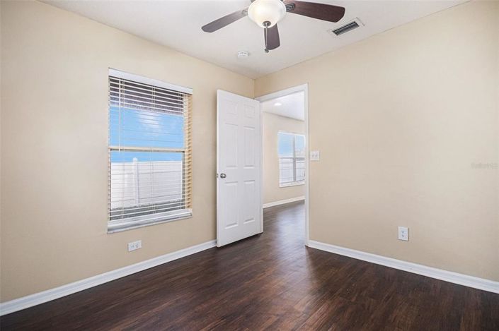 Image No.23-3 Bed House for sale