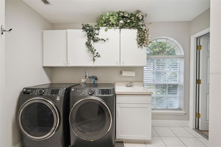 Image No.31-3 Bed House for sale