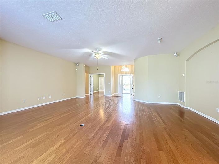 Image No.3-Maison de 3 chambres à vendre à Saint John