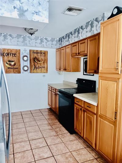 Image No.23-4 Bed House for sale