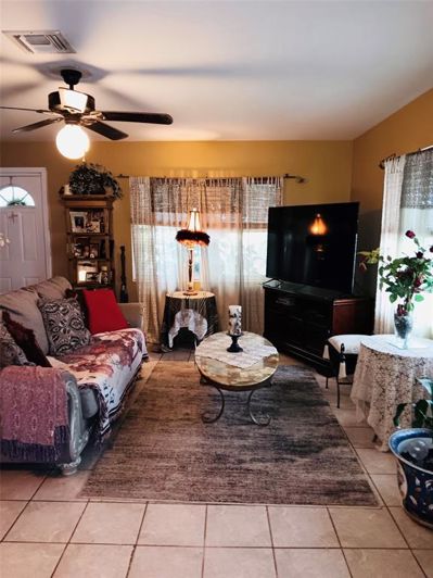 Image No.26-4 Bed House for sale