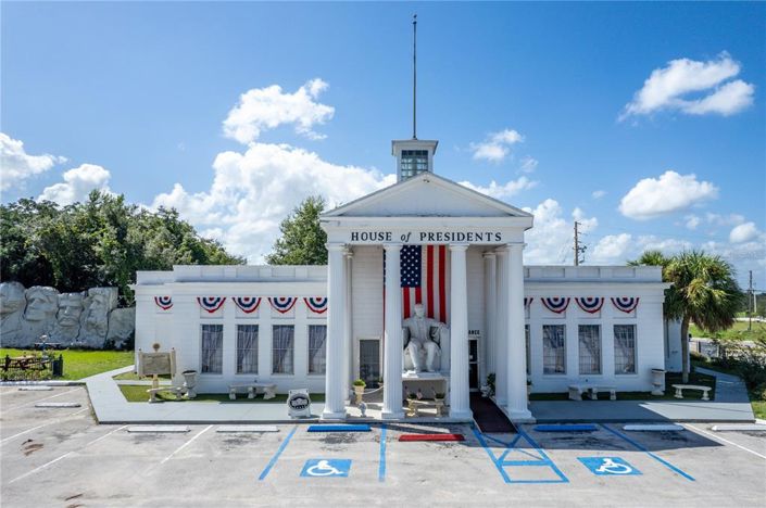 Image No.40-4 Bed House for sale