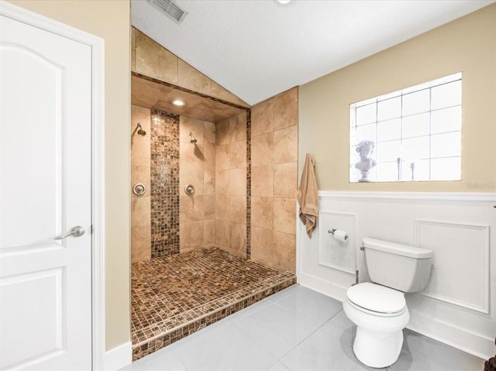 Image No.10-3 Bed House for sale