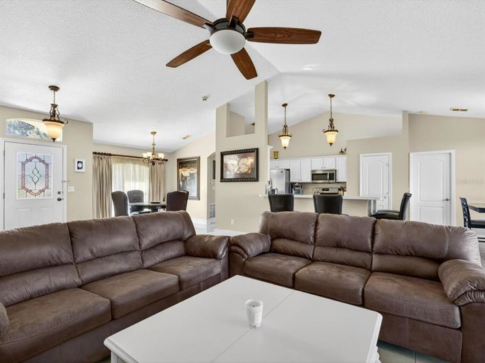 Image No.13-3 Bed House for sale