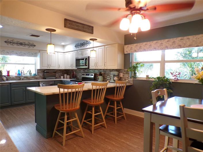 Image No.19-4 Bed House for sale