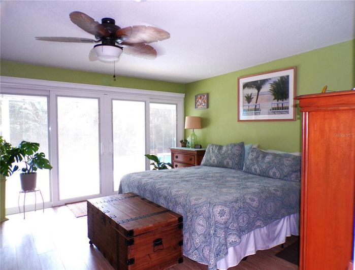 Image No.23-4 Bed House for sale