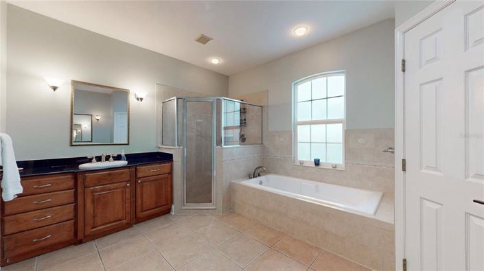 Image No.28-4 Bed House for sale