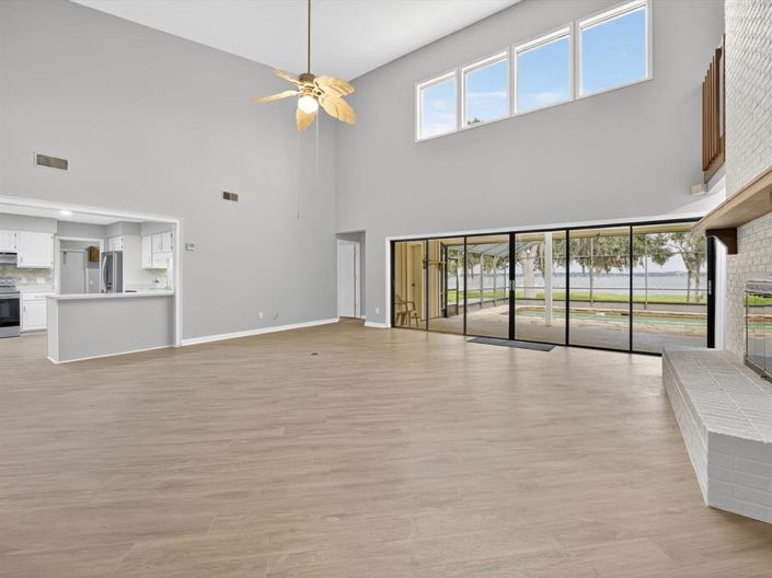 Image No.15-4 Bed House for sale