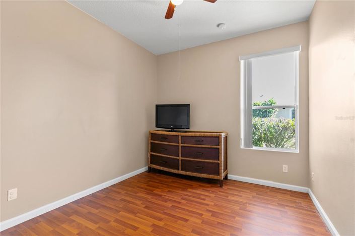 Image No.15-3 Bed House for sale