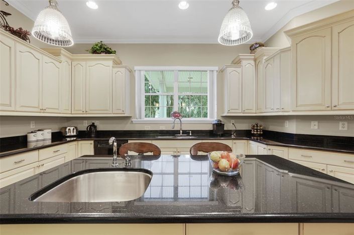 Image No.20-3 Bed House for sale