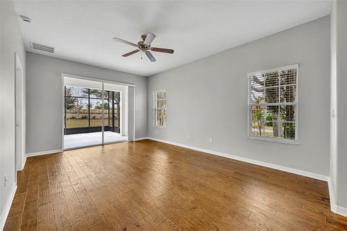 Image No.5-2 Bed Villa for sale