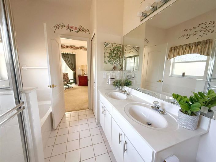 Image No.25-3 Bed House for sale