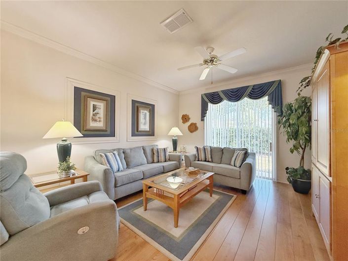 Image No.7-3 Bed House for sale