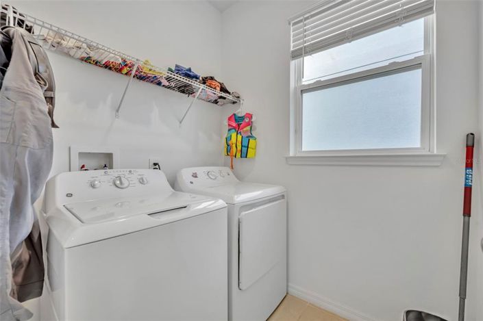 Image No.17-4 Bed House for sale