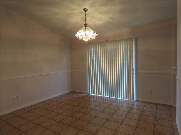 Image No.17-3 Bed House for sale