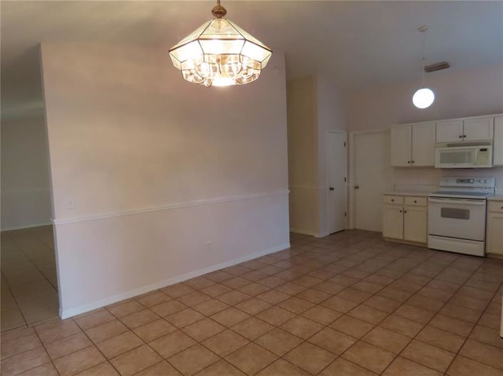 Image No.19-3 Bed House for sale