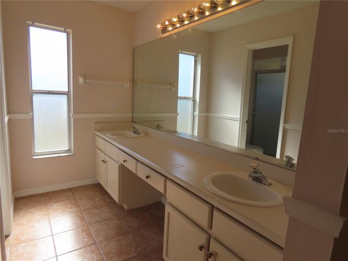 Image No.33-3 Bed House for sale