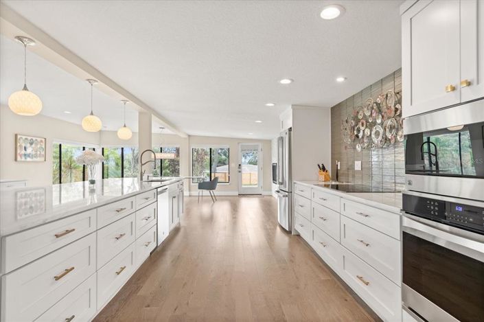 Image No.16-5 Bed House for sale