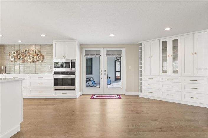 Image No.20-5 Bed House for sale