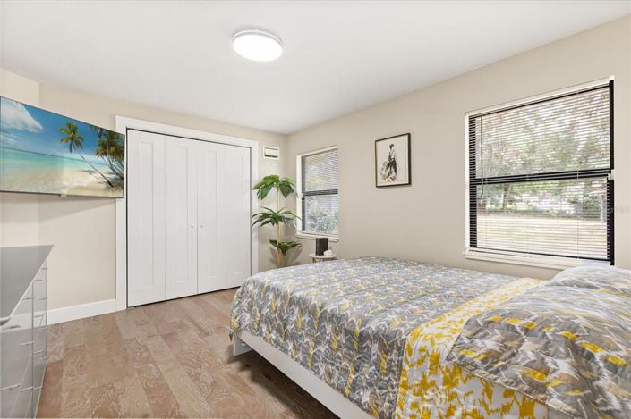 Image No.32-5 Bed House for sale