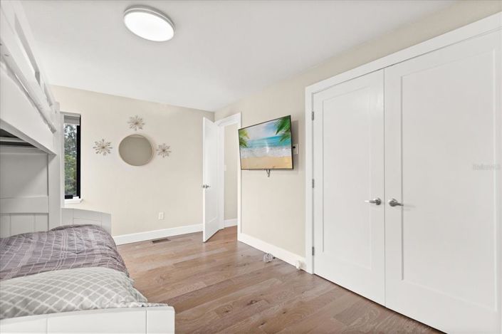 Image No.37-5 Bed House for sale