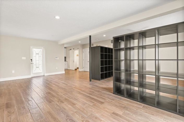 Image No.51-5 Bed House for sale