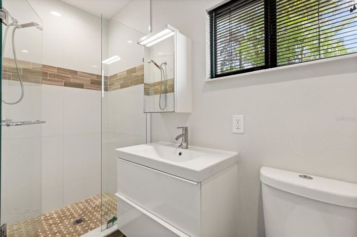 Image No.55-5 Bed House for sale