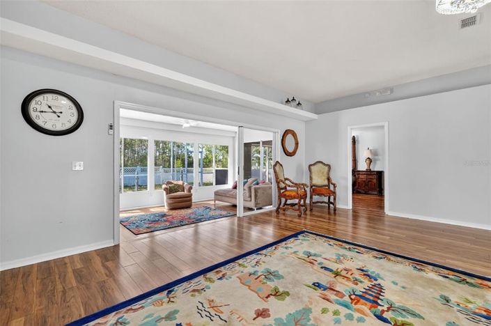 Image No.34-3 Bed House for sale