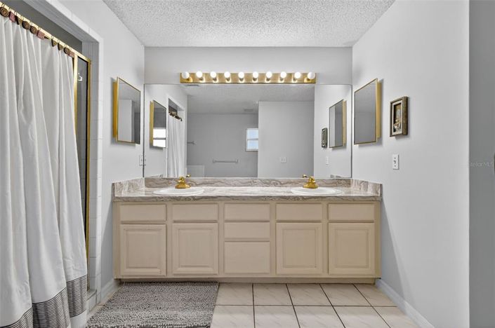 Image No.40-3 Bed House for sale