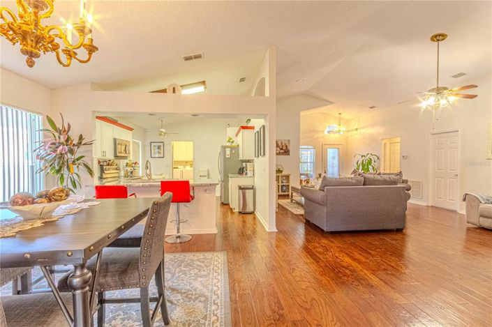 Image No.19-2 Bed House for sale