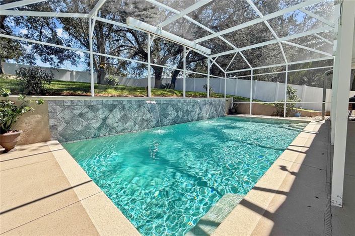 Image No.17-4 Bed House for sale