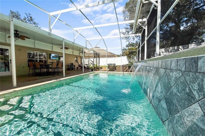 Image No.19-4 Bed House for sale