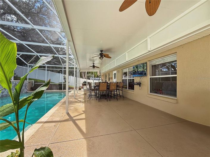 Image No.24-4 Bed House for sale