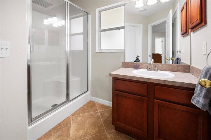 Image No.41-4 Bed House for sale