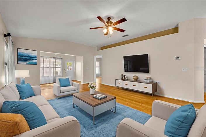 Image No.4-2 Bed House for sale