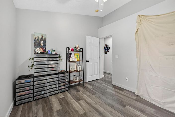 Image No.17-3 Bed House for sale