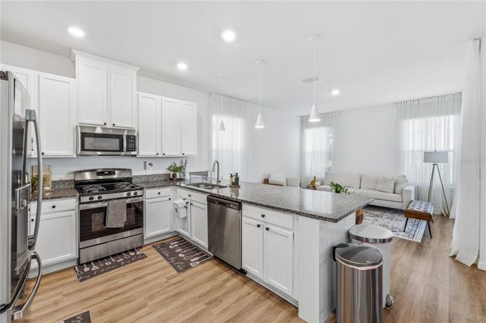 Image No.13-4 Bed House for sale