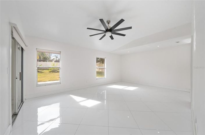 Image No.9-Maison de 3 chambres à vendre à Saint John