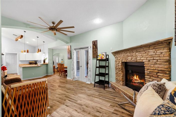 Image No.16-4 Bed House for sale