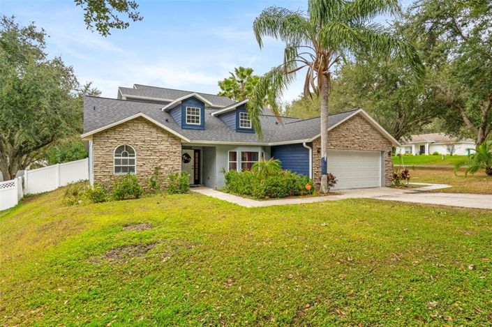 Image No.2-4 Bed House for sale