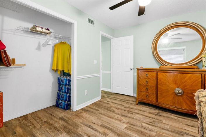 Image No.27-4 Bed House for sale