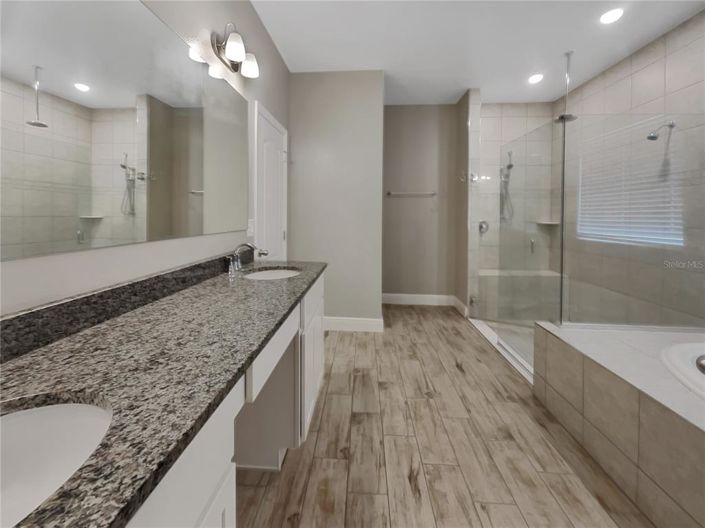 Image No.14-4 Bed House for sale