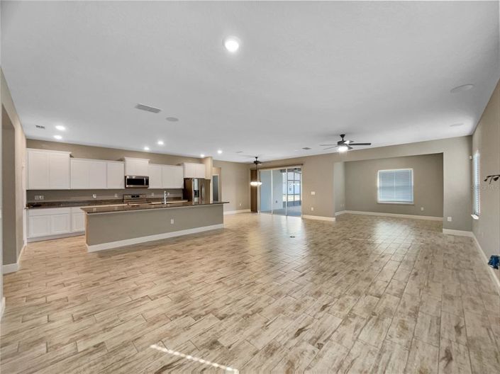 Image No.3-4 Bed House for sale