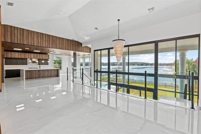 Image No.5-Maison de 5 chambres à vendre à Saint John