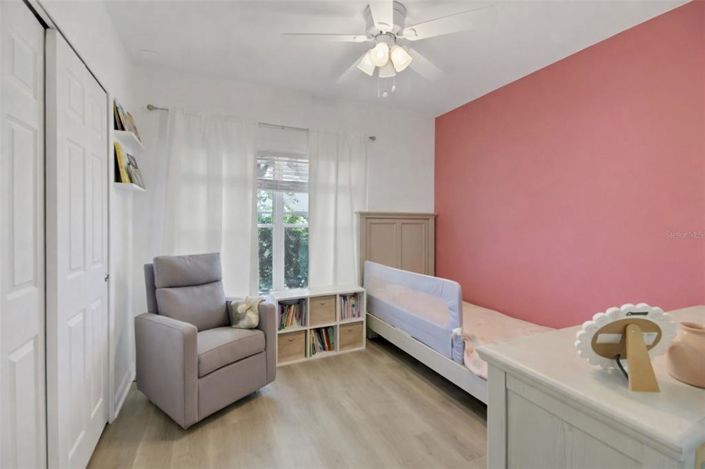 Image No.25-3 Bed House for sale